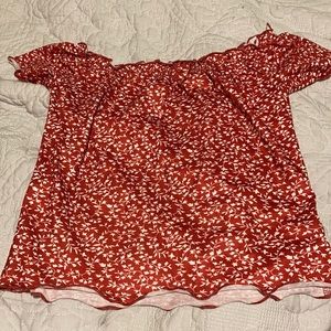 Cute shirt for the summer.